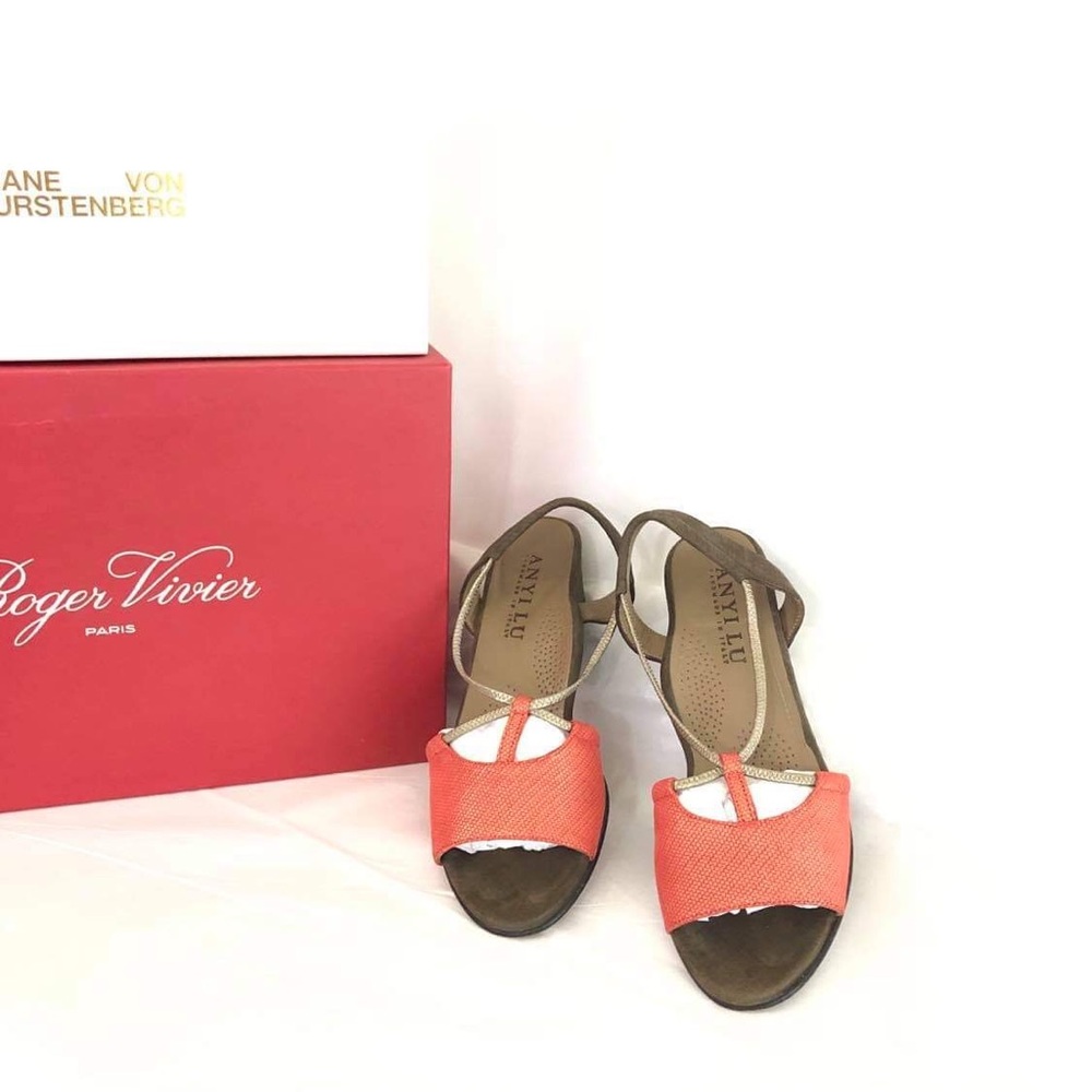 Anyi Lu Wedges